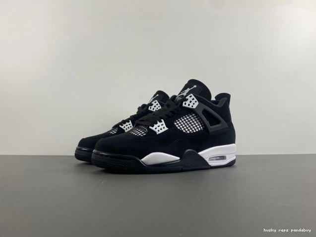Husky THUNDER" JORDAN "WHITE FQ8138-001 AIR 4 0811